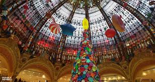 Noël à Paris : illuminations, vitrines de Noël ou shopping ?